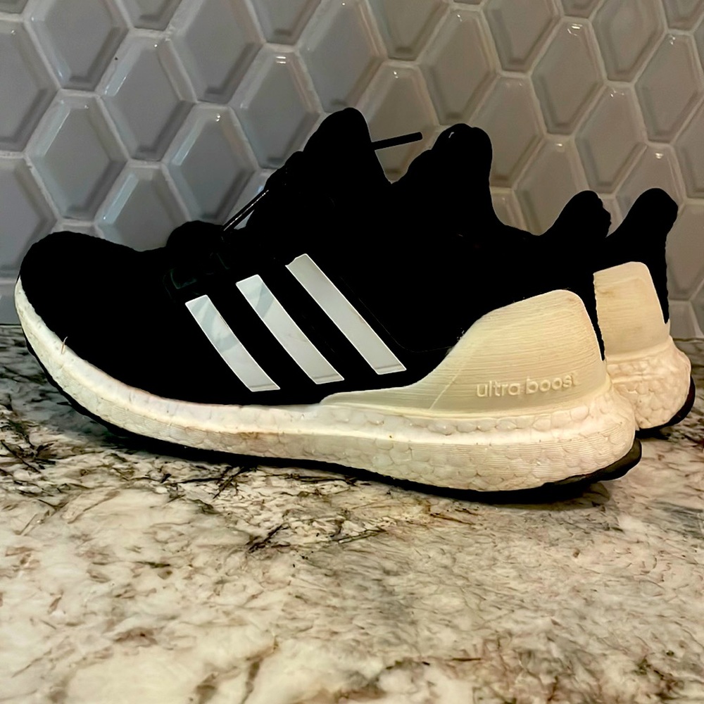 Adidas ultaboost (youth size 4)